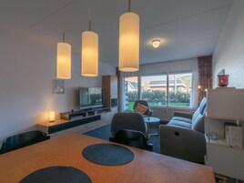 Comfort Apartment, 2 Bedrooms | Living room