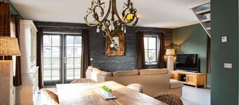 Stylish and Modern Furnished Holiday Villa