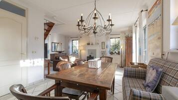 Luxury Villa, 3 Bedrooms | Living room