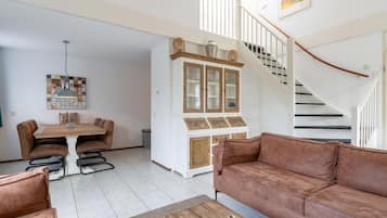 Deluxe Villa, 3 Bedrooms | Living room