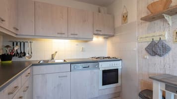 Classic Villa, 3 Bedrooms | Private kitchen | Fridge, microwave, dishwasher, coffee/tea maker