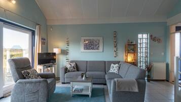 Classic Villa, 3 Bedrooms | Ruang tamu