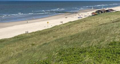 Klaproos, Holiday Home