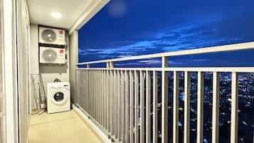 Superior Apartment, 3 Bedrooms, Kitchen, City View | City view
