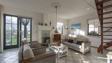 Biệt thự Deluxe, 2 phòng ngủ | Phòng khách