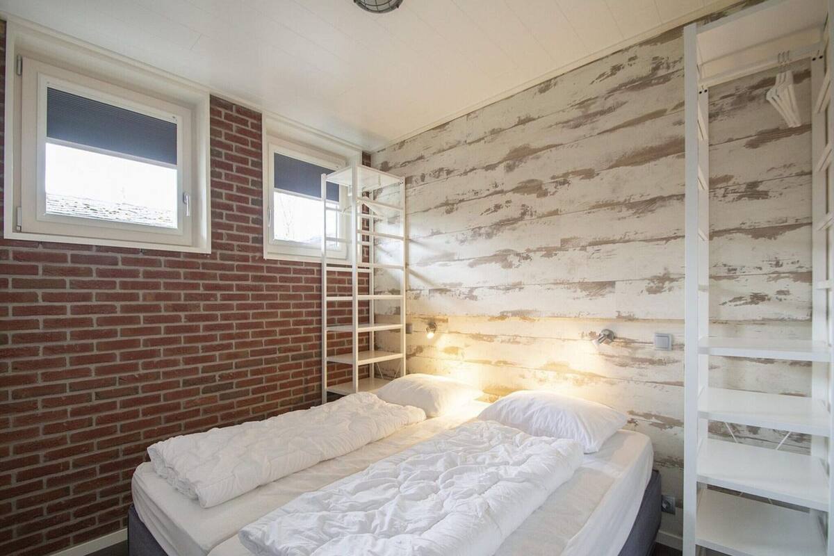 11 bedrooms, individually furnished