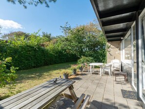 Classic Bungalow, 2 Bedrooms | Balcony