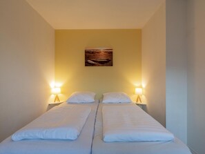 Romantic Apartment, 2 Bedrooms | 12 bedrooms, individually furnished