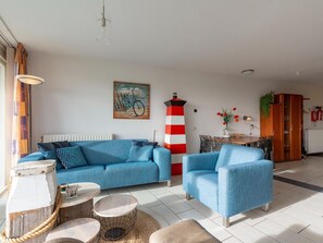 Deluxe Apartment, 2 Bedrooms | Living room - Holiday Apartment Opposite the Beach (Callantsoog)
