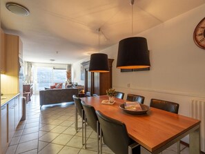 Appartement Classique, 2 chambres | Restauration
