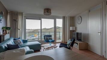 Elite Apartment, 1 Bedroom | Living room