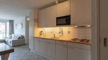 Căn hộ Cao cấp, 2 phòng ngủ | Bếp riêng | Tủ lạnh, lò vi sóng, máy rửa bát, dụng cụ pha cà phê/trà