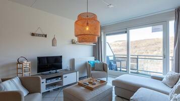 Căn hộ Cao cấp, 2 phòng ngủ | Phòng khách