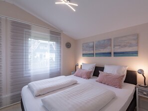 Deluxe-Bungalow, 1 Schlafzimmer | 9 Schlafzimmer, individuell eingerichtet