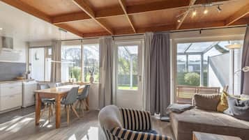 Classic-Haus, 2 Schlafzimmer | Wohnzimmer | DVD-Player