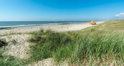 Cozy Holiday Home With Garden