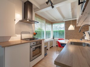 Classic House, 3 Bedrooms | Private kitchen | Fridge, oven, dishwasher, coffee/tea maker - Comfortable Holiday Home in Sint Maartenszee (Sint Maartensvlotbrug)