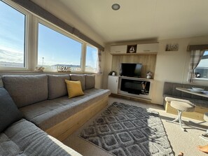Fernseher, Kamin