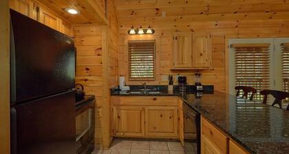 New Listing! 2 Minutes from Pigeon Forge Parkway! Hot Tub/ Pool Table/ Romantic!