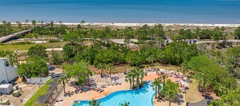 Private Luxury Beach House 》Golf Cart Included + Heated Pool + Pet Friendly