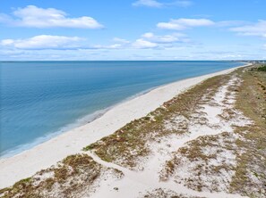 Am Strand, Liegestühle, Strandtücher
