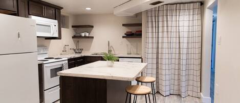 Fridge, microwave, oven, stovetop