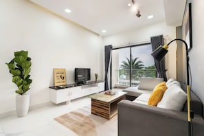 Superior Apartment, 2 Bedrooms, Kitchen, City View | Living area | 35-inch Smart TV with digital channels - The Everich Infinity - China Town Apartment (Ho Chi Minh City)