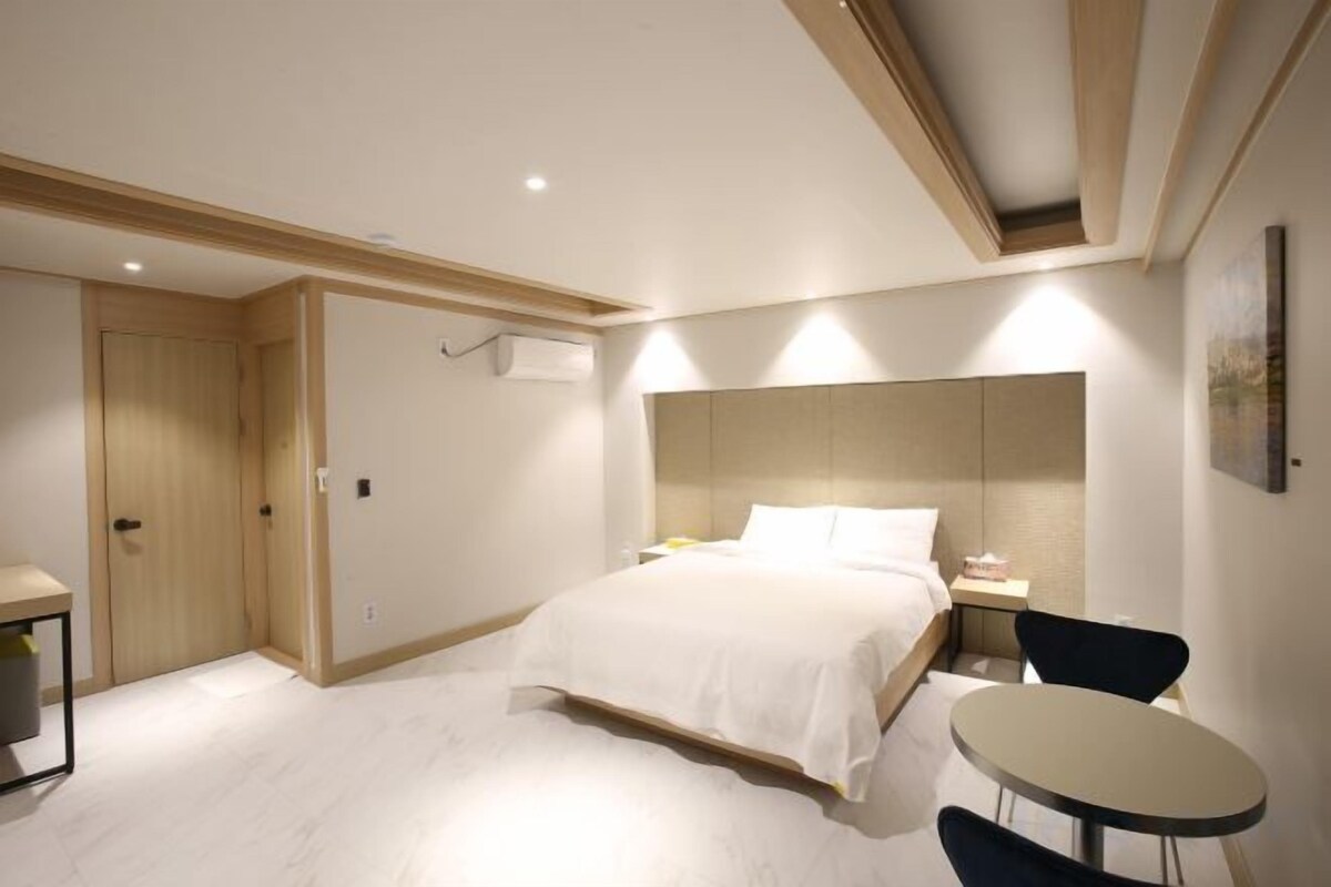 Suite C (Including Styler)