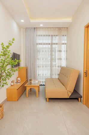 Superior Studio, 1 Queen Bed, Balcony, City View | City view - Modern Apartment - Garden Gate (Ho Chi Minh City)