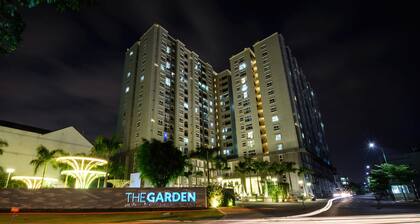 Modern Apartment - Garden Gate