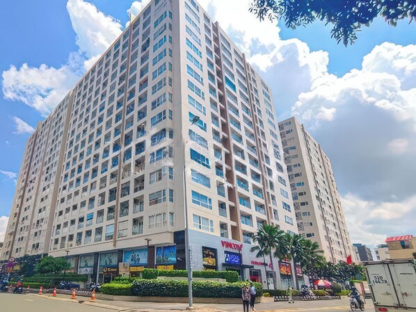 Front of property - RAINBOW Sky Center TSN Airport (Ho Chi Minh City)