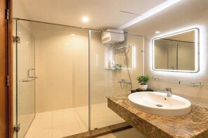 Superior Studio, 1 Queen Bed, Kitchen, City View | Bathroom - RAINBOW Sky Center TSN Airport (Ho Chi Minh City)