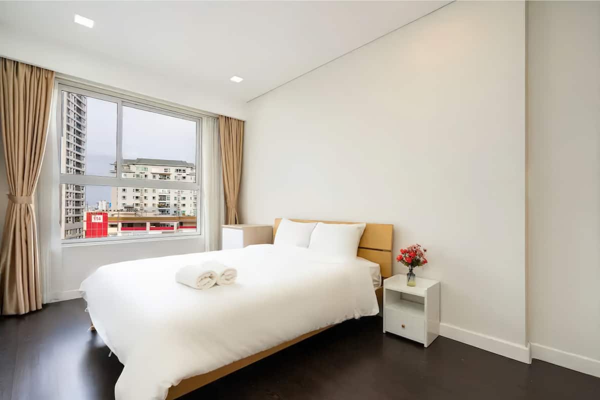 Superior Apartment, 2 Bedrooms, Kitchen, City View