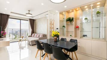 Departamento superior, 3 habitaciones, cocina, vista a la ciudad | Vista desde la habitación