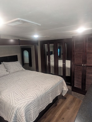 3 chambres, Wi-Fi gratuit, draps fournis