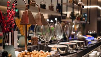 Free daily buffet breakfast