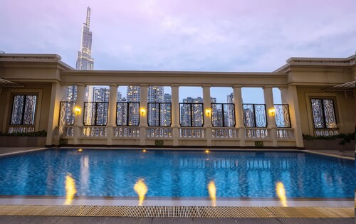 GEM Residence - The Manor Central