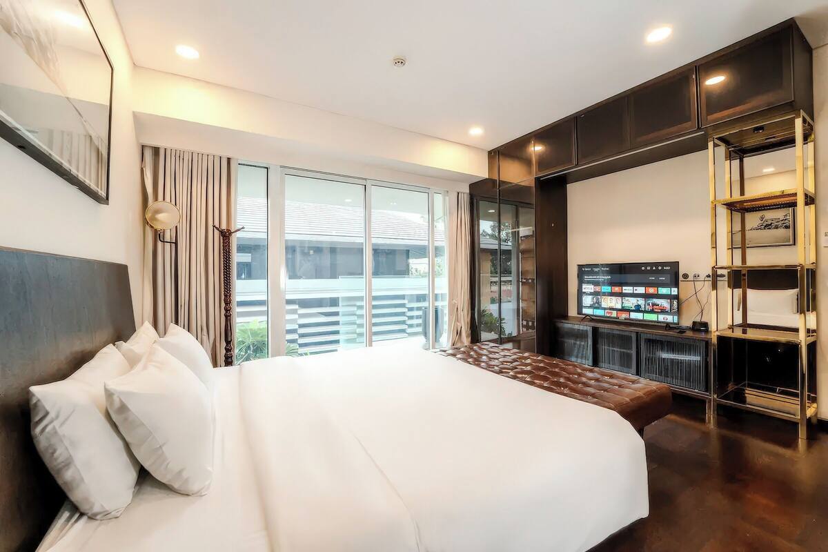 Penthouse Superior, 4 kamar tidur, dapur, pemandangan kota | Minibar, meja kerja, ruang kerja ramah laptop, dan tirai kedap cahaya