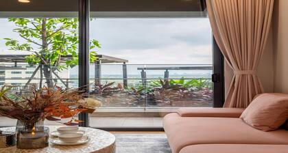 Lumiere Riverside - Luxury Condo District 2