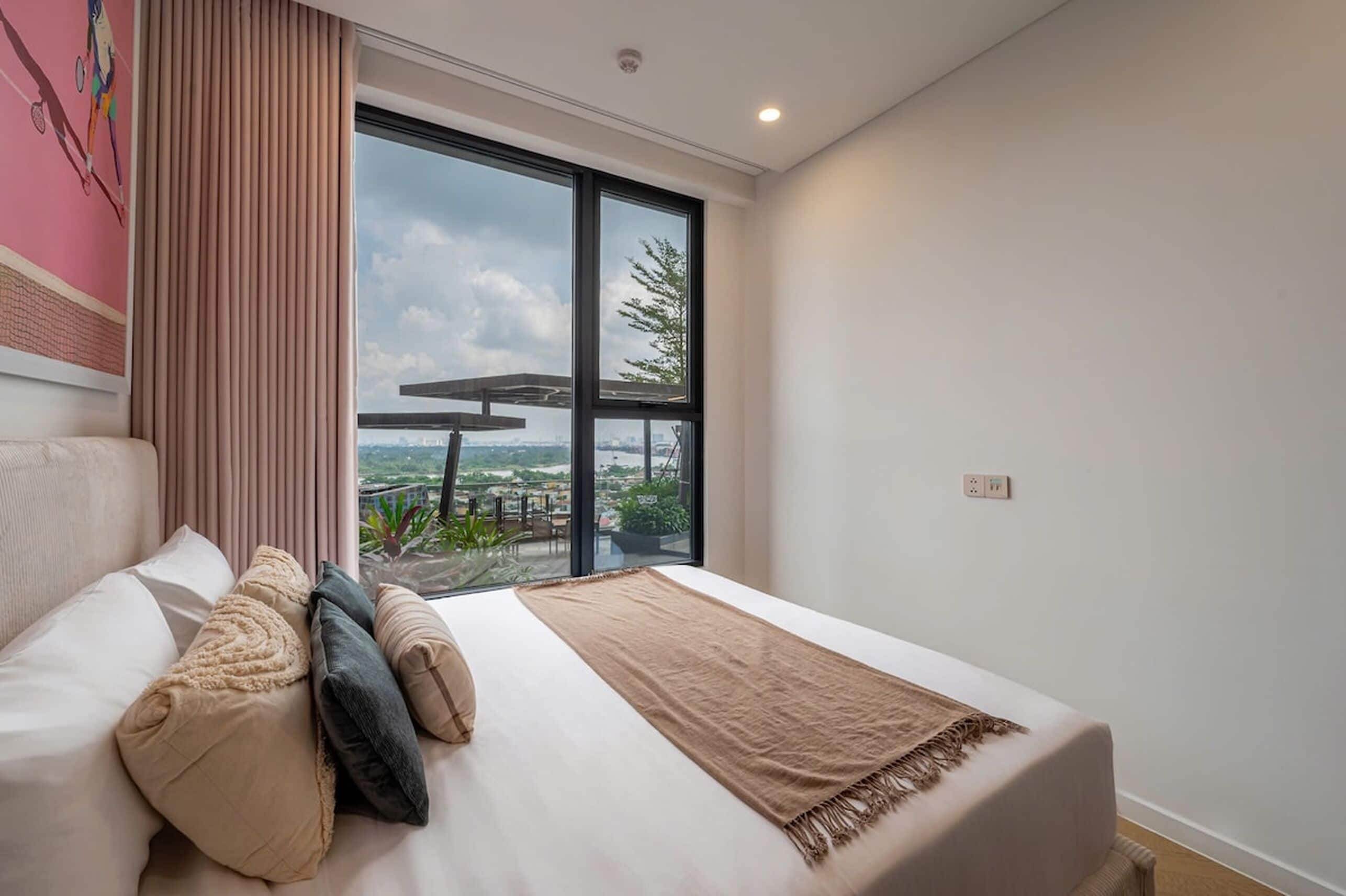 Superior Apartment, 2 Bedrooms, Kitchen, City View | Minibar, desk, laptop workspace, soundproofing