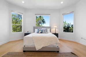 4 chambres, bureau, fer et planche à repasser, Wi-Fi gratuit