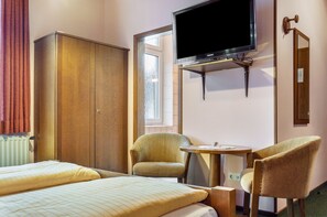 1 quarto, Wi-Fi de cortesia, roupa de cama