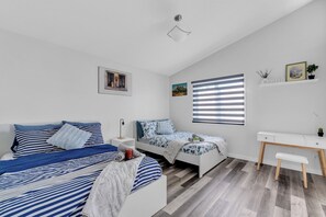 4 chambres, bureau, Wi-Fi gratuit, draps fournis