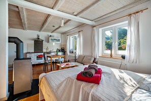 1 chambre, accès au Wi-Fi (inclus), literie fournie