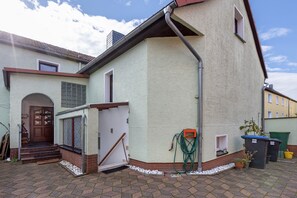 Exterior - Apartment 'Das Tierfreundliche Drachennest' with Wi-Fi (Südharz)