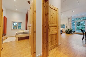 1 bedroom, free WiFi, bed sheets - Apartment 'Ferienwohnung Varga Schafstedt' with Private Terrace, Shared Garden and Wi-Fi (Schafstedt)