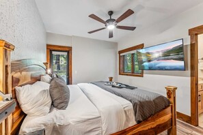 2 habitaciones, escritorio, tabla de planchar con plancha y wifi 