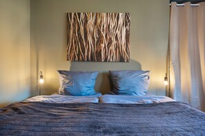 3 bedrooms, free WiFi, bed sheets