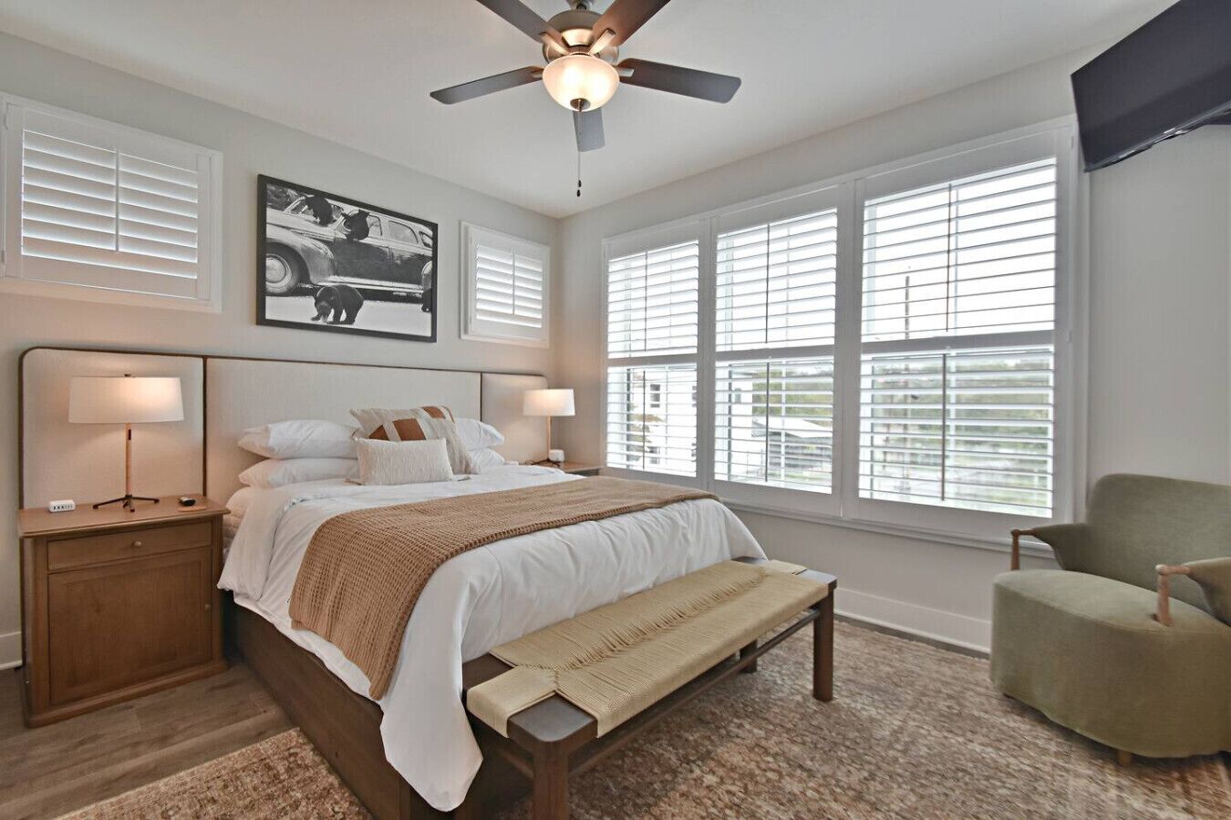 2 chambres, fer et planche à repasser, accès au Wi-Fi (inclus)