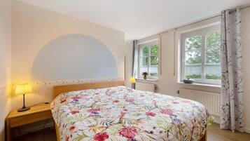 3 Schlafzimmer, Bügeleisen/Bügelbrett, WLAN, Bettwäsche
